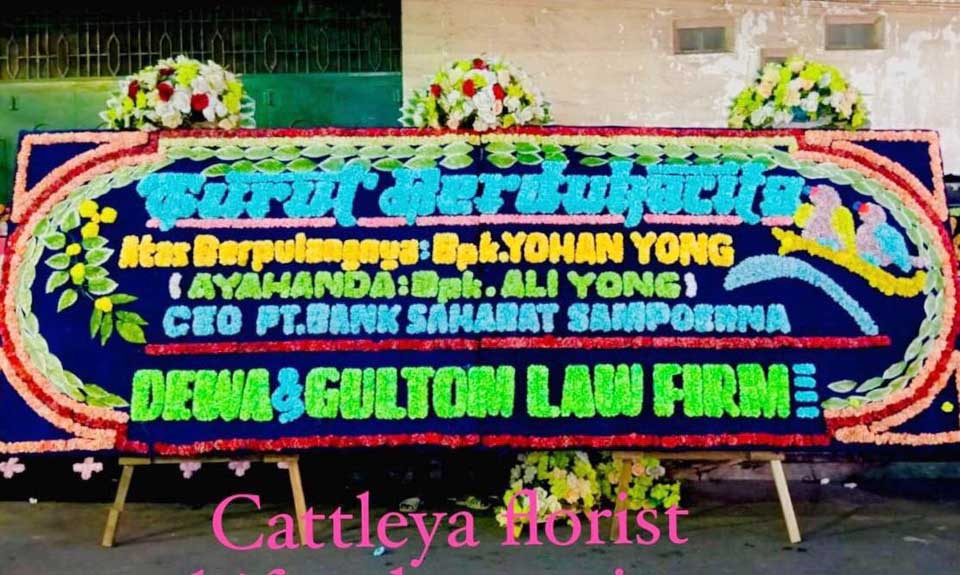 bunga papan gandeng 3 mahkota bunga segar